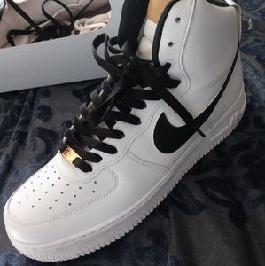 CUSTOM AIR FORCE ONE BY COLD WORLD CLOTHING (comes with box)